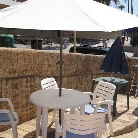 Hostal Hostel 33 *